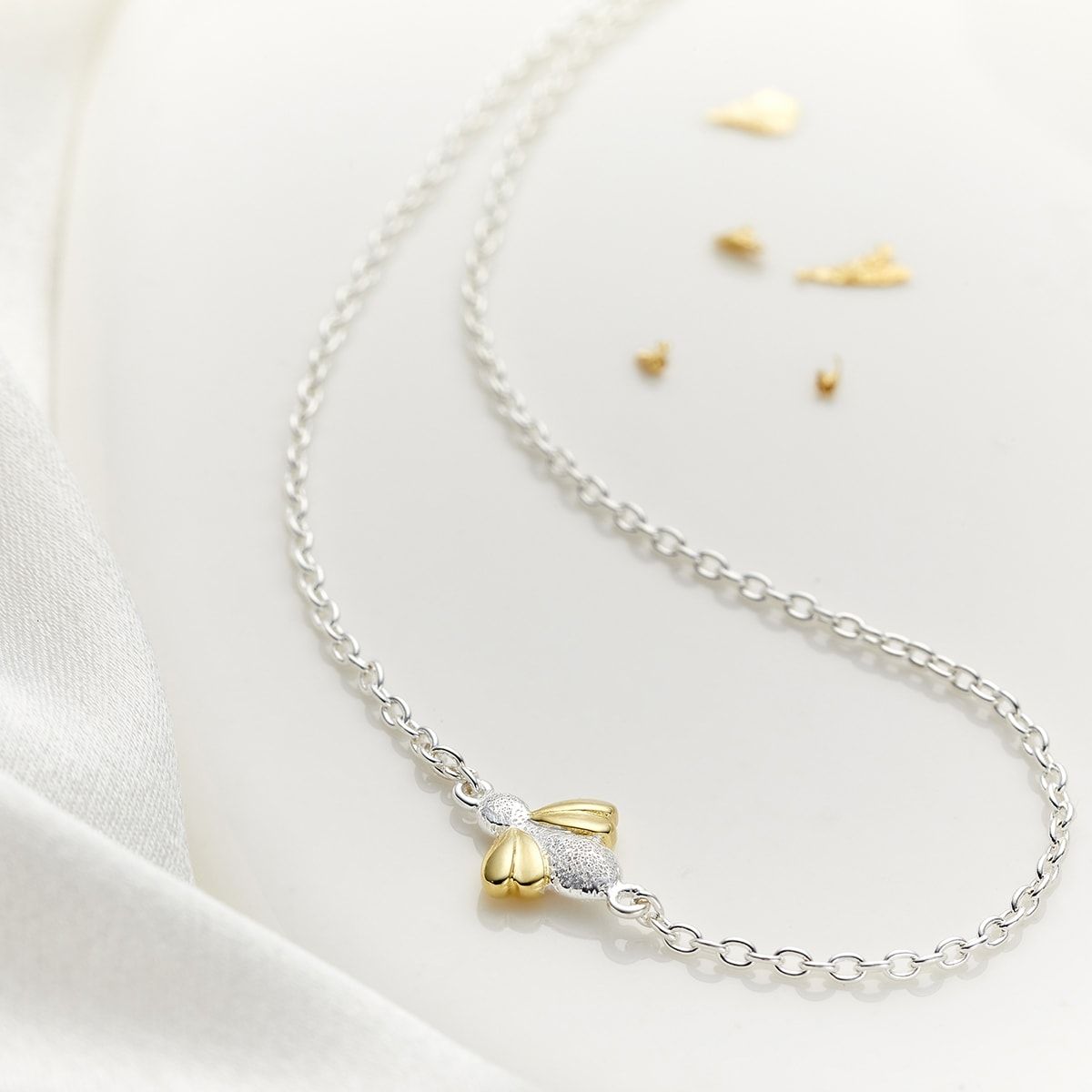 Links of store london bee necklace