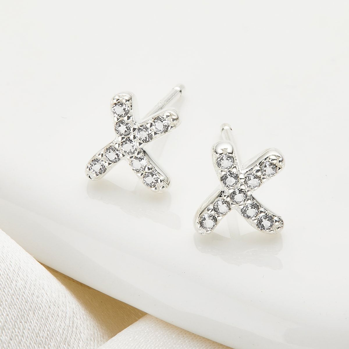 Loves First Kiss Earrings