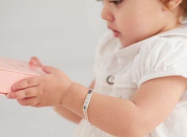 A Guide on Sizing Jewelry for Babies and Children