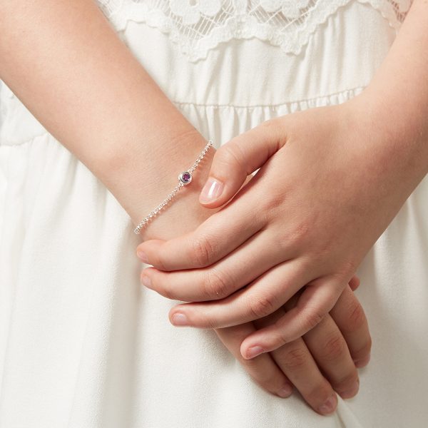 A Guide to Personalized Jewelry Gifts for a First Communion