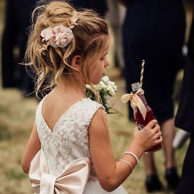 Flower girl look sales